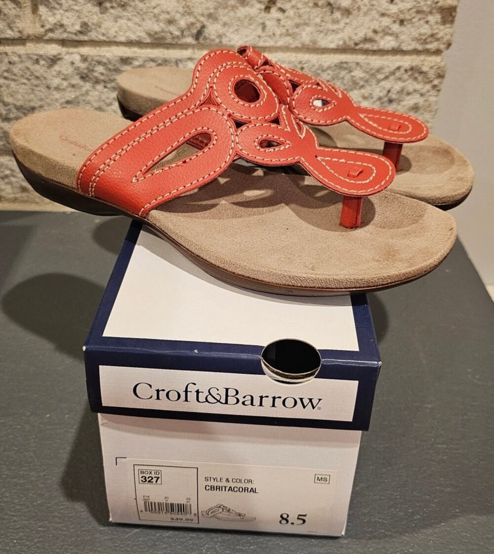 CROFT & BARROW Rita Coral Slide On Thong Sandals Size 8.5. New with box